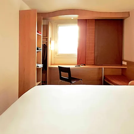 Ibis Marseille Centre Gare Saint Charles Hotel Exterior photo